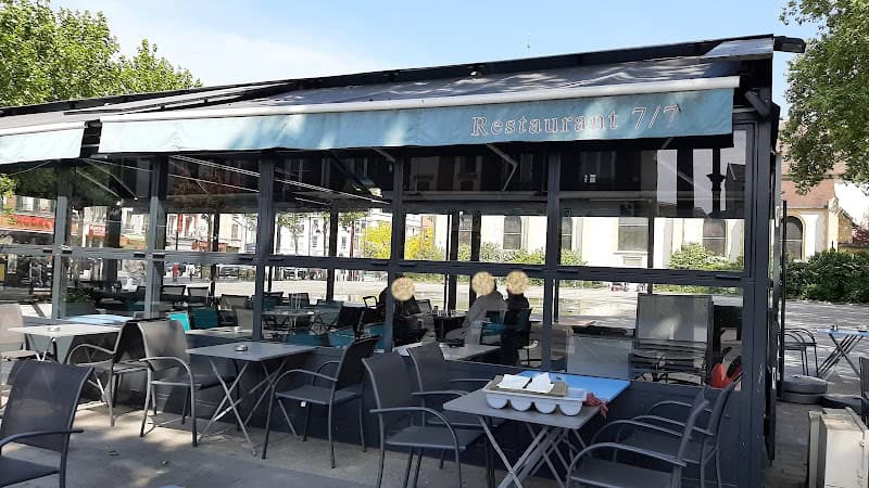 Restaurant Le Grandel à Gennevilliers, France