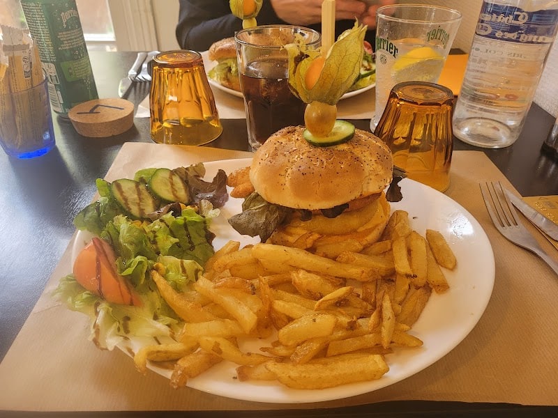 Restaurant Le Jardin De La Tour du Plô à Carcassonne, France