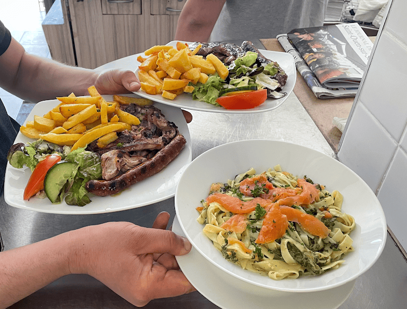Restaurant Le jaures à Saint-Ouen-sur-Seine, France