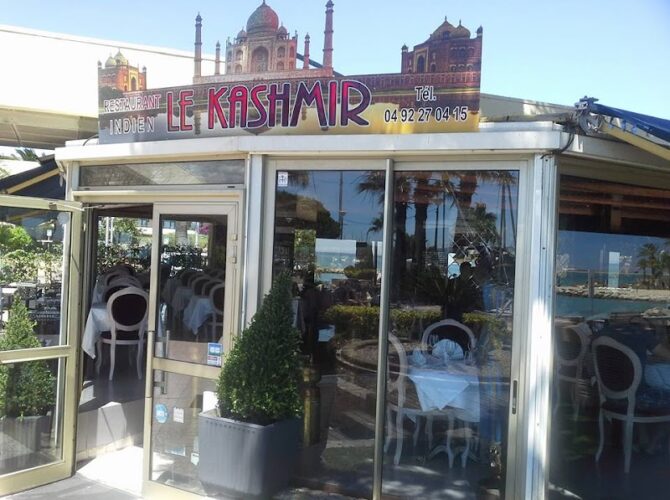 Restaurant Le Kashmir Flots Bleus à Saint-Laurent-du-Var, France