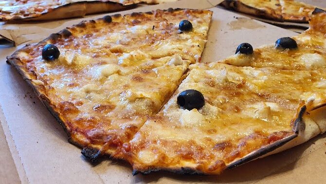 Restaurant Le Kiosque à Pizzas à Gray, France