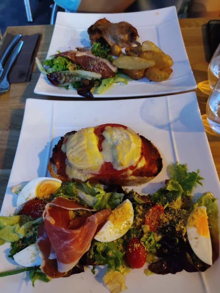 Restaurant Le Lièvre et l’Escargot à Valence, France — photo 1