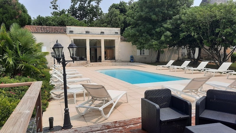 Restaurant Le Logis du Péré à Saint-Coutant-le-Grand, France