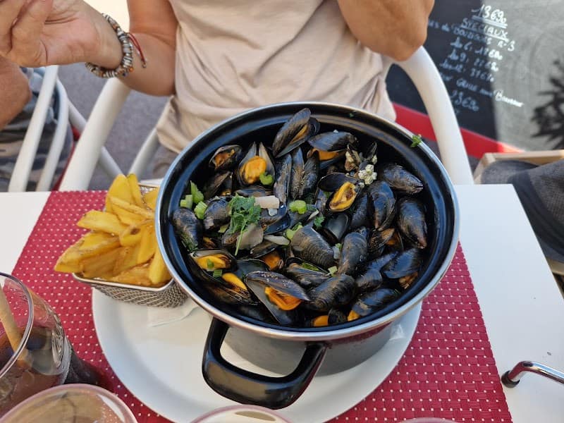 Restaurant LE “M” à Cogolin, France