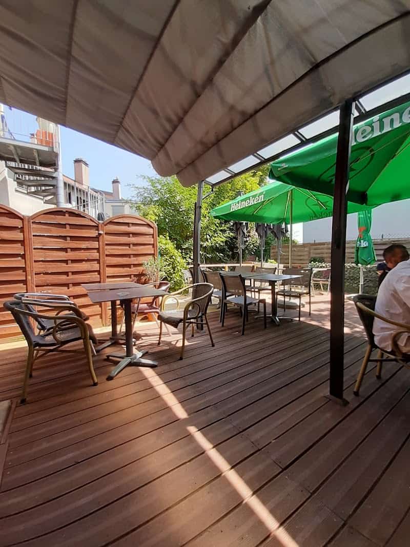 Restaurant Le Mazarin à Chilly-Mazarin, France