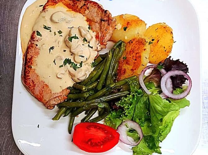 Restaurant Le Mazarin à Chilly-Mazarin, France