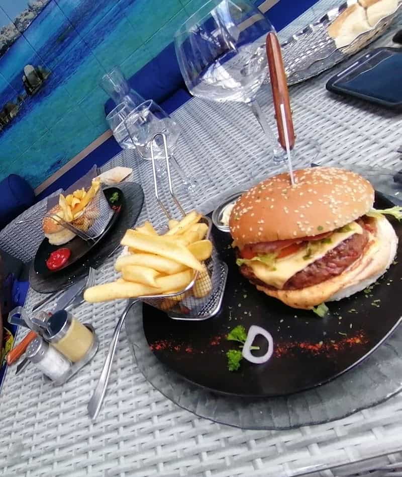 Restaurant Le Mistral à Lardy, France