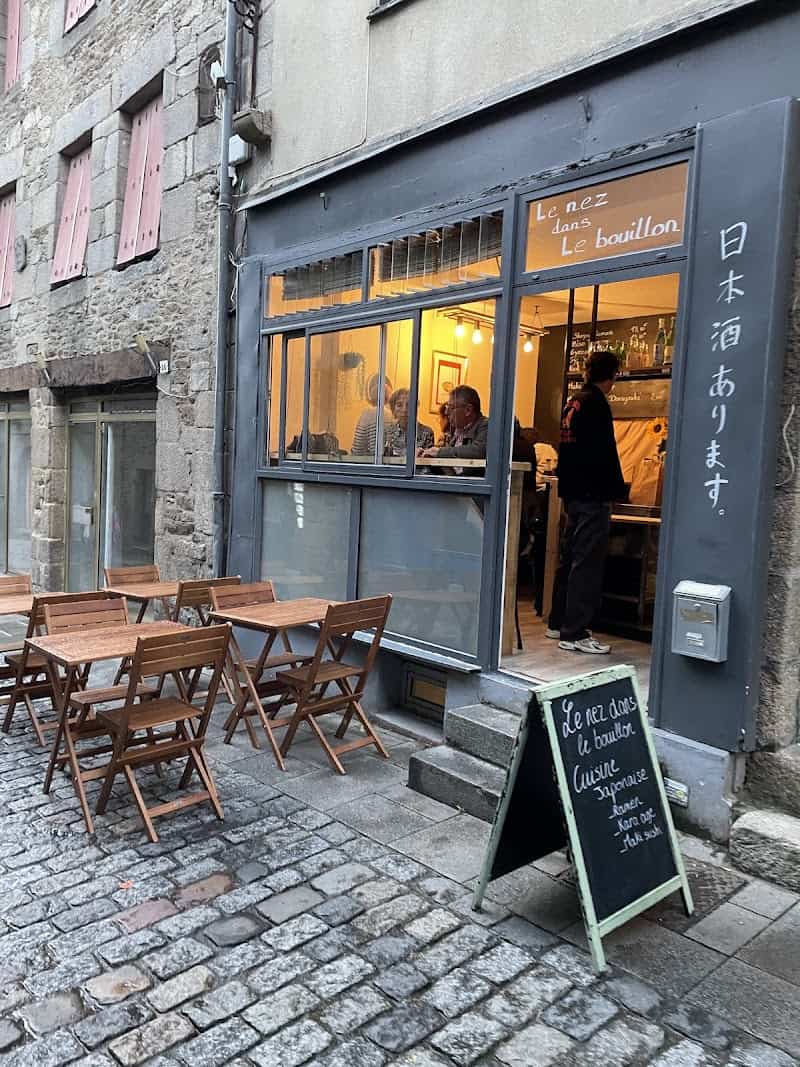 Restaurant Le Nez dans le Bouillon à Dinan, France
