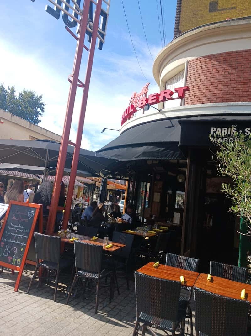 Restaurant Le Paul Bert à Saint-Ouen-sur-Seine, France