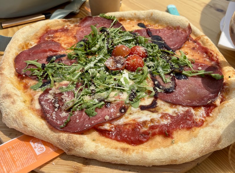 Restaurant Le Pavillon Augustin à Courbevoie, France