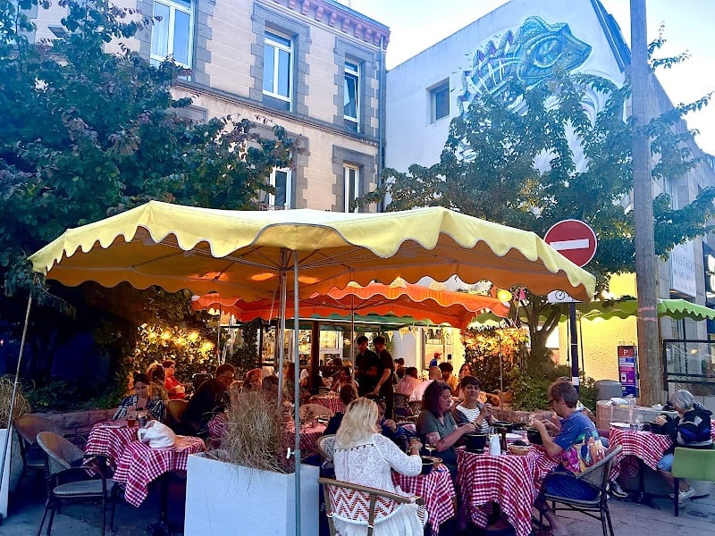 Restaurant Le Pere Moustache à Saint-Brieuc, France