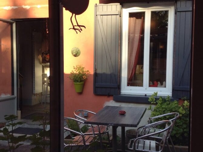 Restaurant Le Petit Cabanon à Sathonay-Village, France