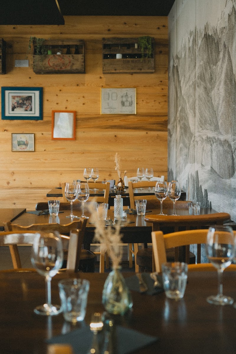 Le Petit Cordonnier – Bar & Restaurant à Bellevaux, France