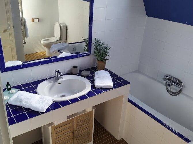 Restaurant Le Petit Hôtel des Hortensias à La Trinité-sur-Mer, France