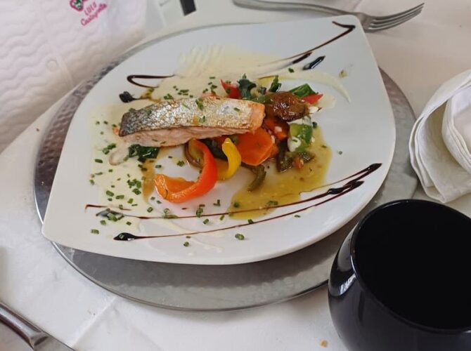 Restaurant Le Petit Louis à Saulx-les-Chartreux, France