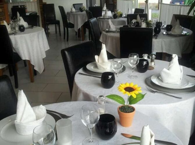 Restaurant Le Petit Louis à Saulx-les-Chartreux, France