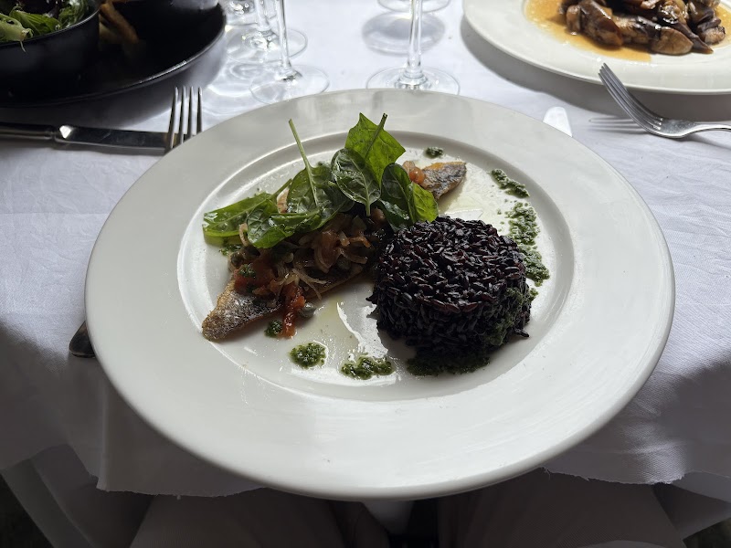 Restaurant Le Petit Poucet à Levallois-Perret, France