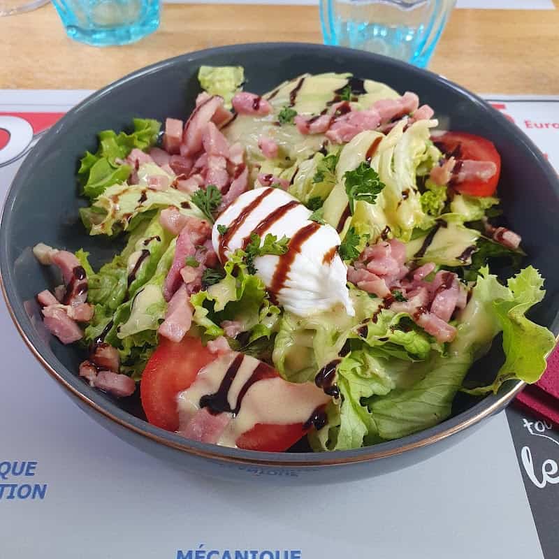 Restaurant Le petit resto à Sermaise, France