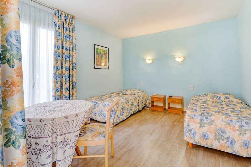 Restaurant Le Plat D’ Etain à Brou, France