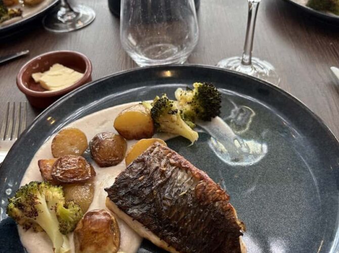 Restaurant Le Poisson D’Avril à Guilvinec, France