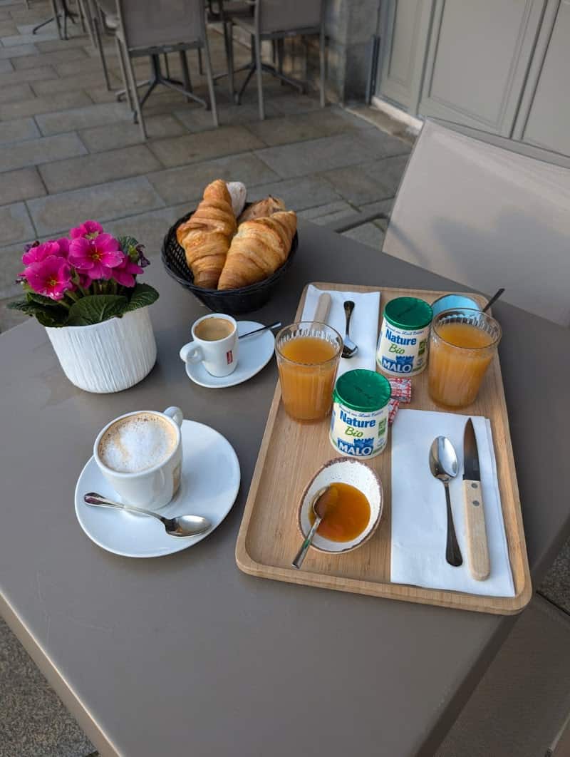 Restaurant LE POISSON IVRE à Dinan, France