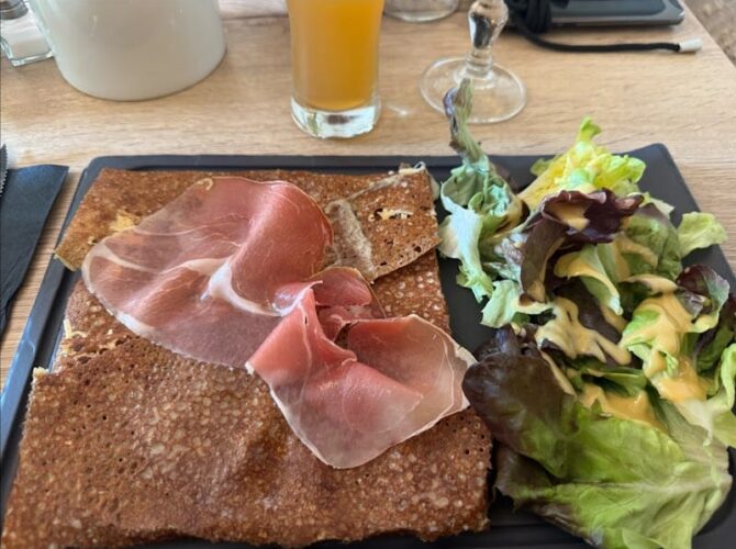 Restaurant Le Pont Aven à Saint-Mihiel, France