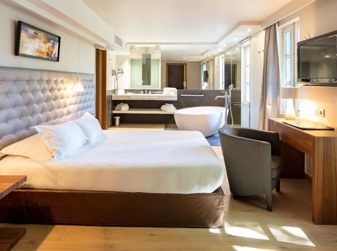 Le Pré Du Moulin – Maison Alonso Hotel & Restaurant à Sérignan-du-Comtat, France