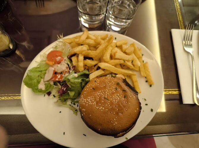 Restaurant Le Président – Cuisine Française Fait Maison à Paris, France