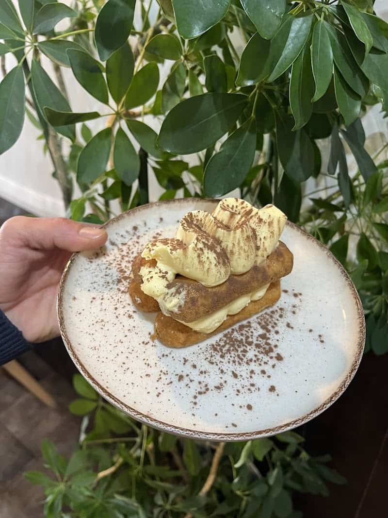 Restaurant Le QG Levallois à Levallois-Perret, France