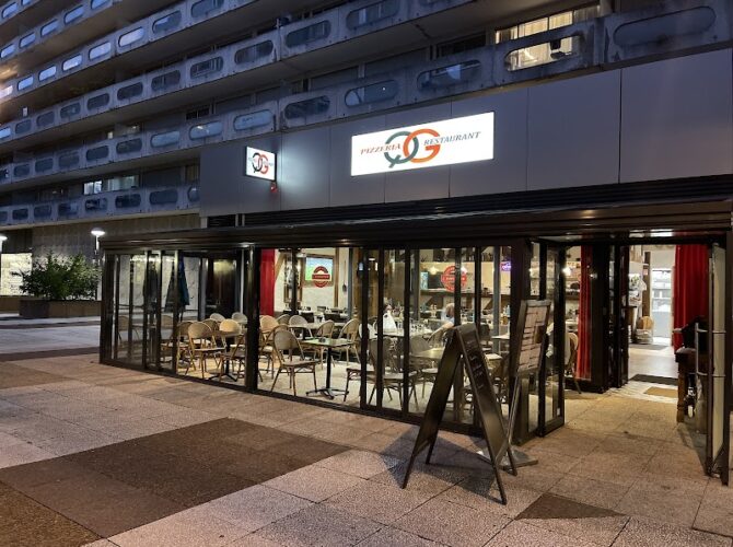 Restaurant LE QG à Courbevoie, France