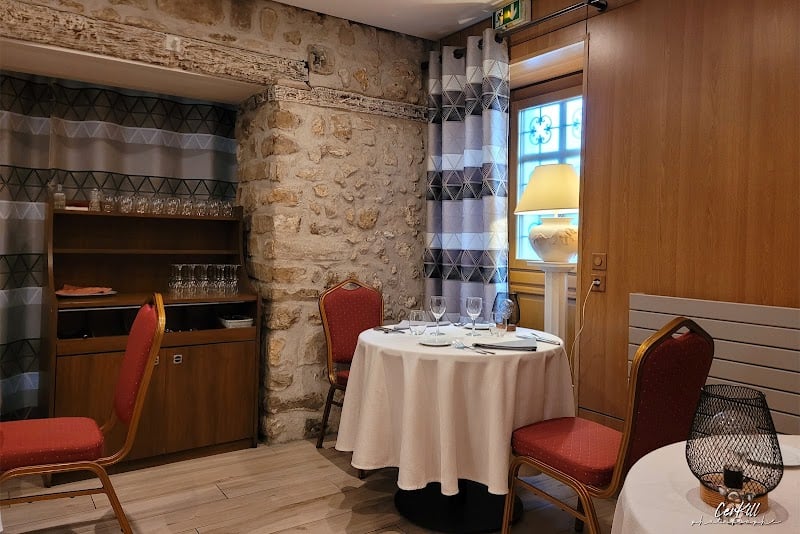 Restaurant Le Relais Cocatrix à Étréchy, France