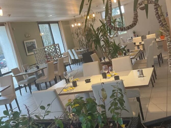 Restaurant Le Relais de la Colline « chez la fanette » à Saxon-Sion, France