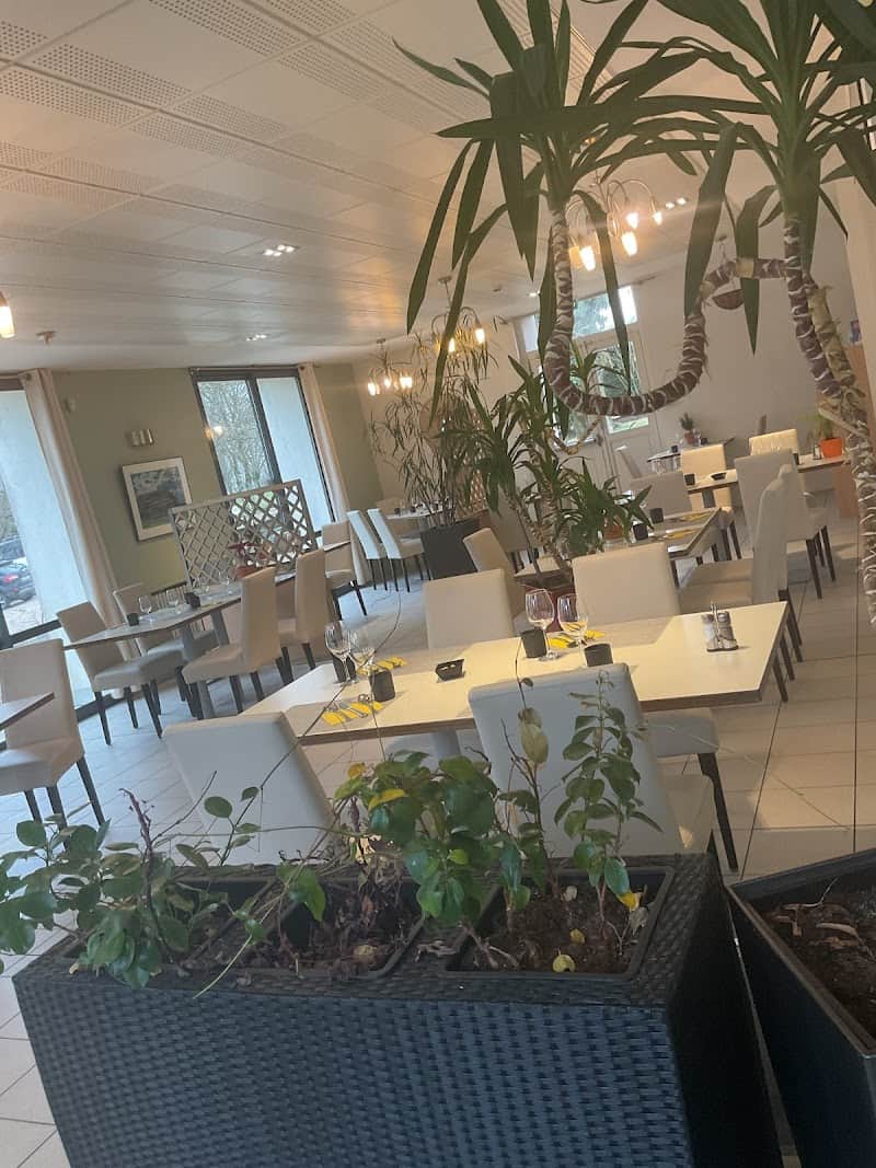 Restaurant Le Relais de la Colline « chez la fanette » à Saxon-Sion, France