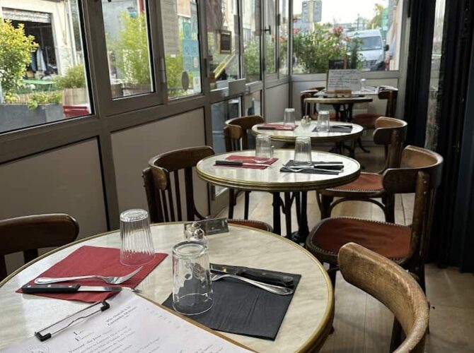 Restaurant Le Relais Des Broc’s à Saint-Ouen-sur-Seine, France