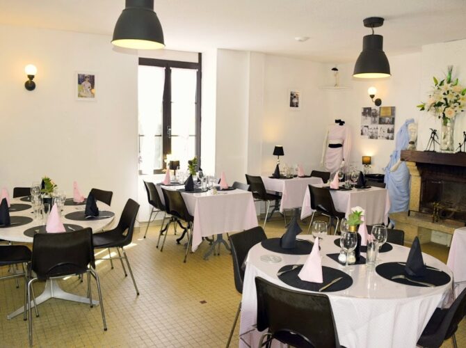 Restaurant Le Relais Saint Fiacre “Chez Josy et Georges” à Naves, France