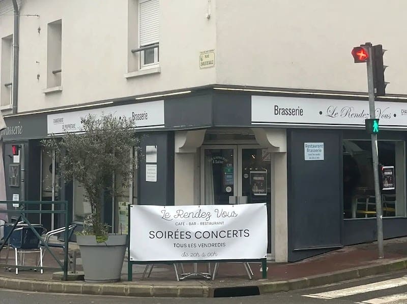 Restaurant Le Rendez Vous à Saint-Chéron, France