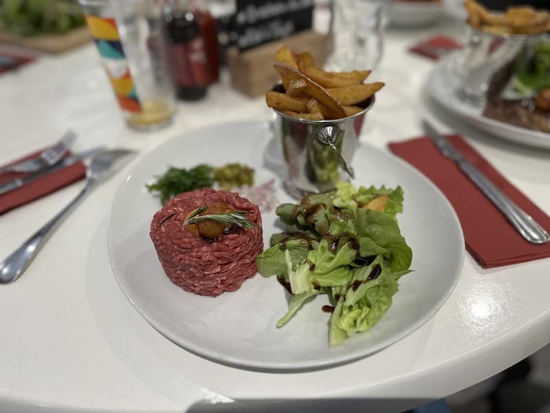 Restaurant Le Rendez Vous à Saint-Chéron, France