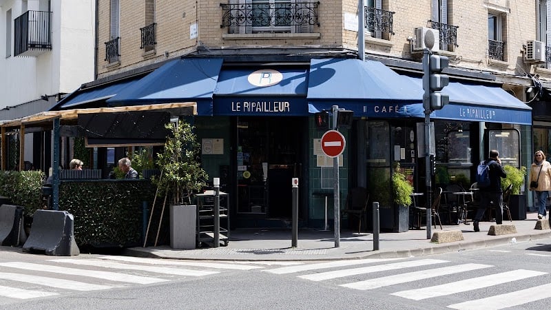 Restaurant Le Ripailleur à Saint-Ouen-sur-Seine, France