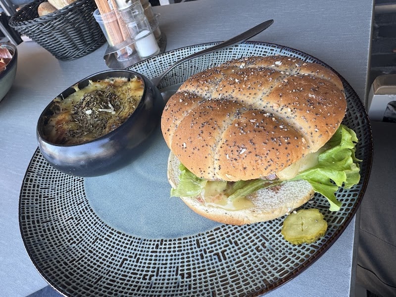 Restaurant Le Riva à Bordeaux, France