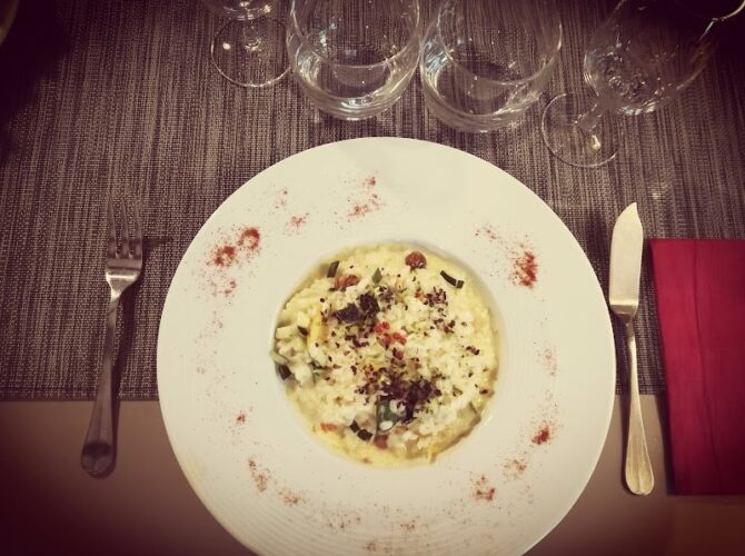 Le Saint Louis : Restaurant en Centre-Ville de Dinan (Repas de Groupe) à Dinan, France