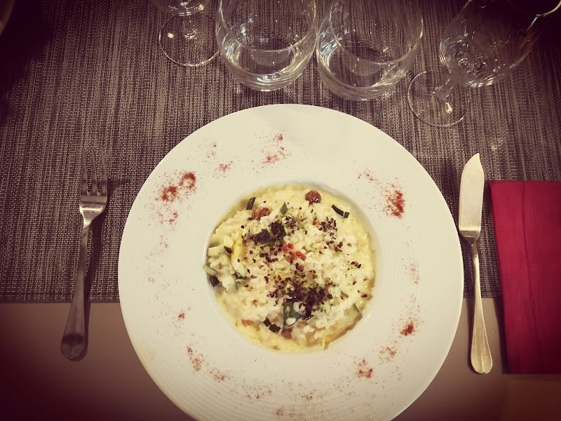 Le Saint Louis : Restaurant en Centre-Ville de Dinan (Repas de Groupe) à Dinan, France