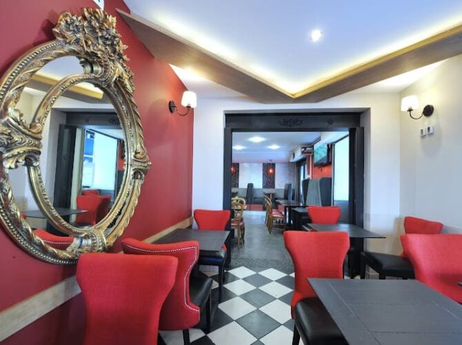 Restaurant Le Saint-Mihiel – Café Tabac et brasserie à Nantes, France