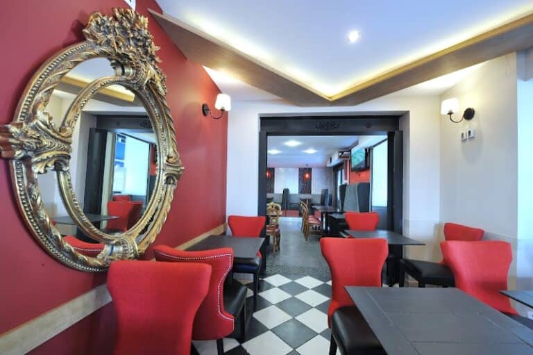 Restaurant Le Saint-Mihiel – Café Tabac et brasserie à Nantes, France — photo 1