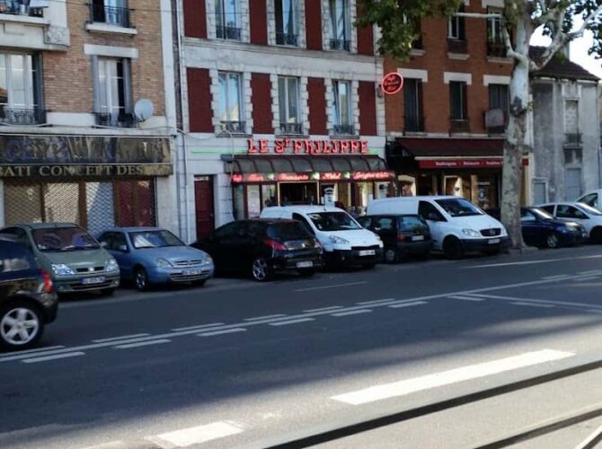 Restaurant Le Saint Philippe à Saint-Ouen-sur-Seine, France