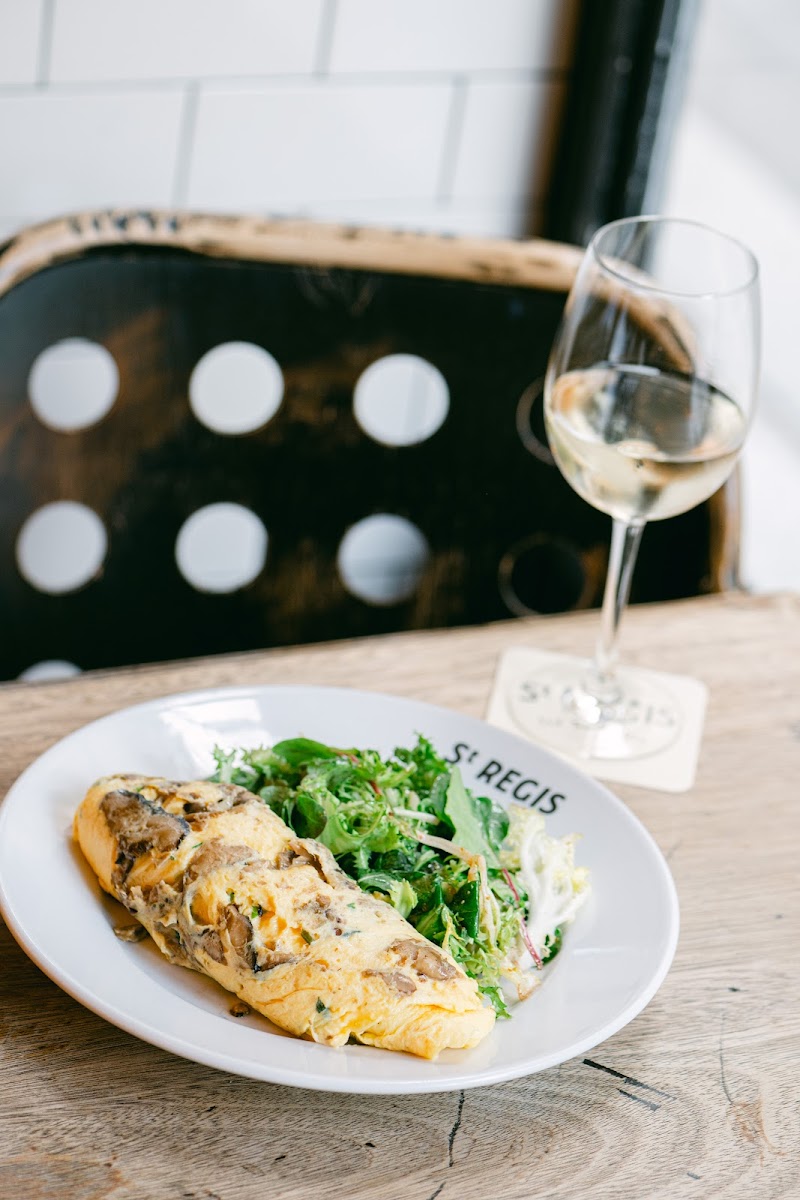 Restaurant Le Saint-Regis – Paris à Paris, France