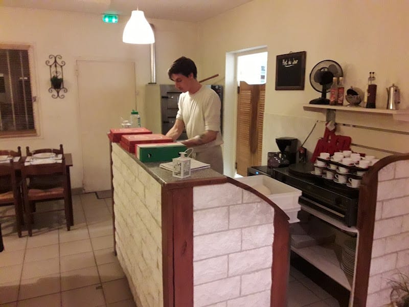 Restaurant Le Savignien à Savigny-le-Sec, France