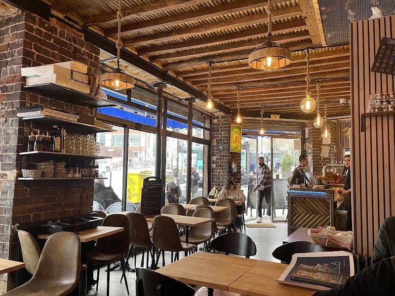 Restaurant Le soleil à Ivry-sur-Seine, France