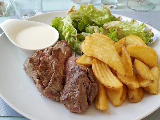 Restaurant Le Terminal à Sathonay-Camp, France