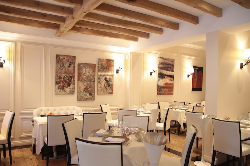 Restaurant Le Tournesol à Courbevoie, France