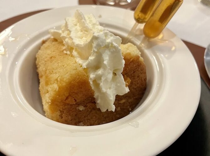 Restaurant Le Valerianne à Courbevoie, France